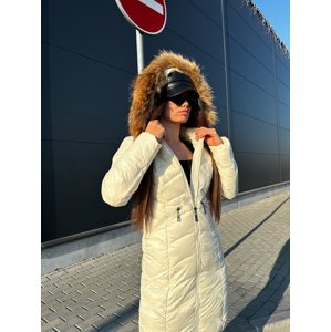 Béžová dlhá vetrovka s pravou kožušinou