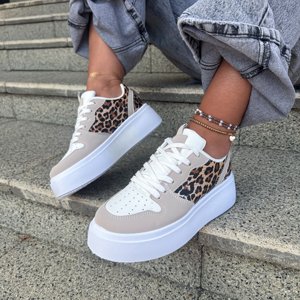 Biele tenisky s leopardím vzorom